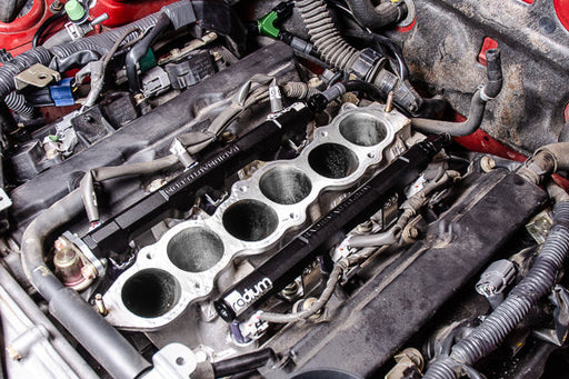 Radium Fuel Rail Plumbing Kit - Nissan 350Z 03-07/Skyline V35 (VQ35DE)  - Radium Engineering | Coore Australia