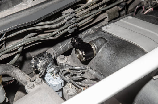 Radium 10AN Male Press-In Valve Cover Fittings - Nissan Engines  - Radium Engineering | Coore Australia