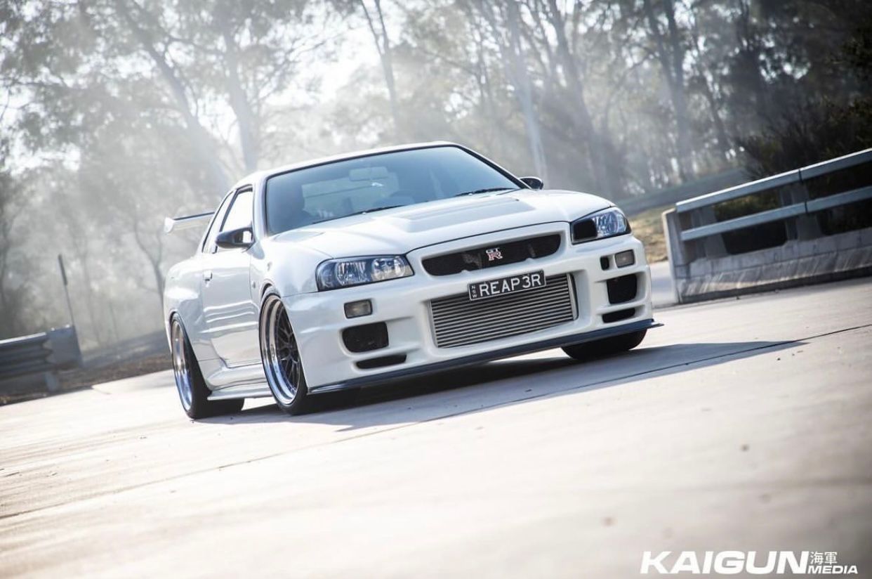 Carbon Composite Ducted Drag Light - Nissan R34 Skyline — Platinum